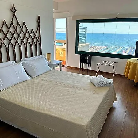 Hotel Piccadilly Penthouse With Jacuzzi Camaiore